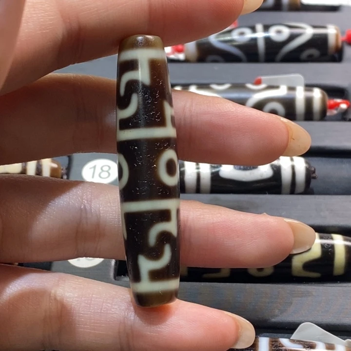 淮****玛瑙/玉髓（覆膜）未镶嵌颈饰