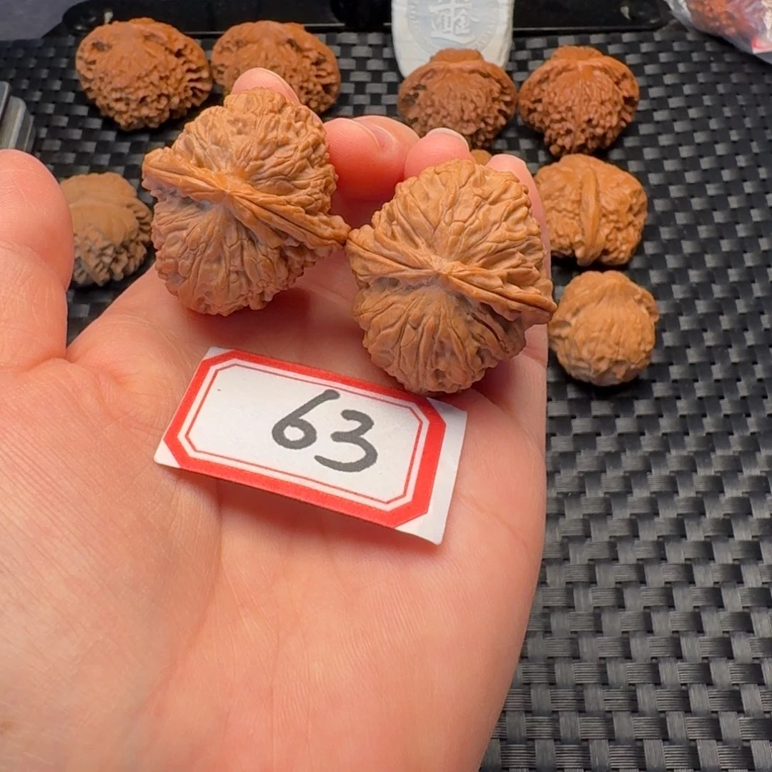 文玩核桃把件白狮子34尺