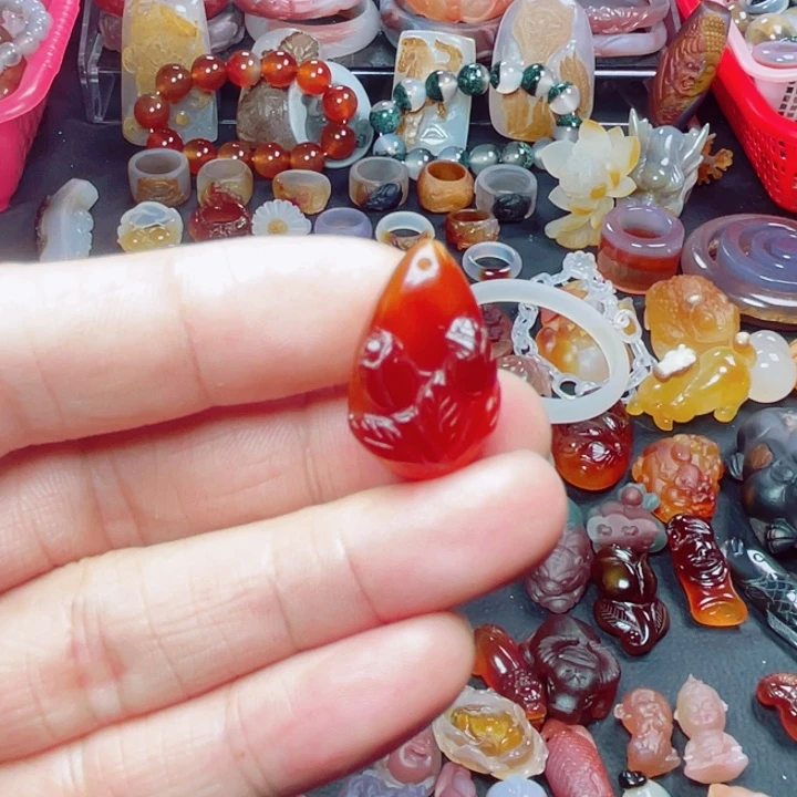 玛瑙/玉髓颈饰未镶嵌@*月