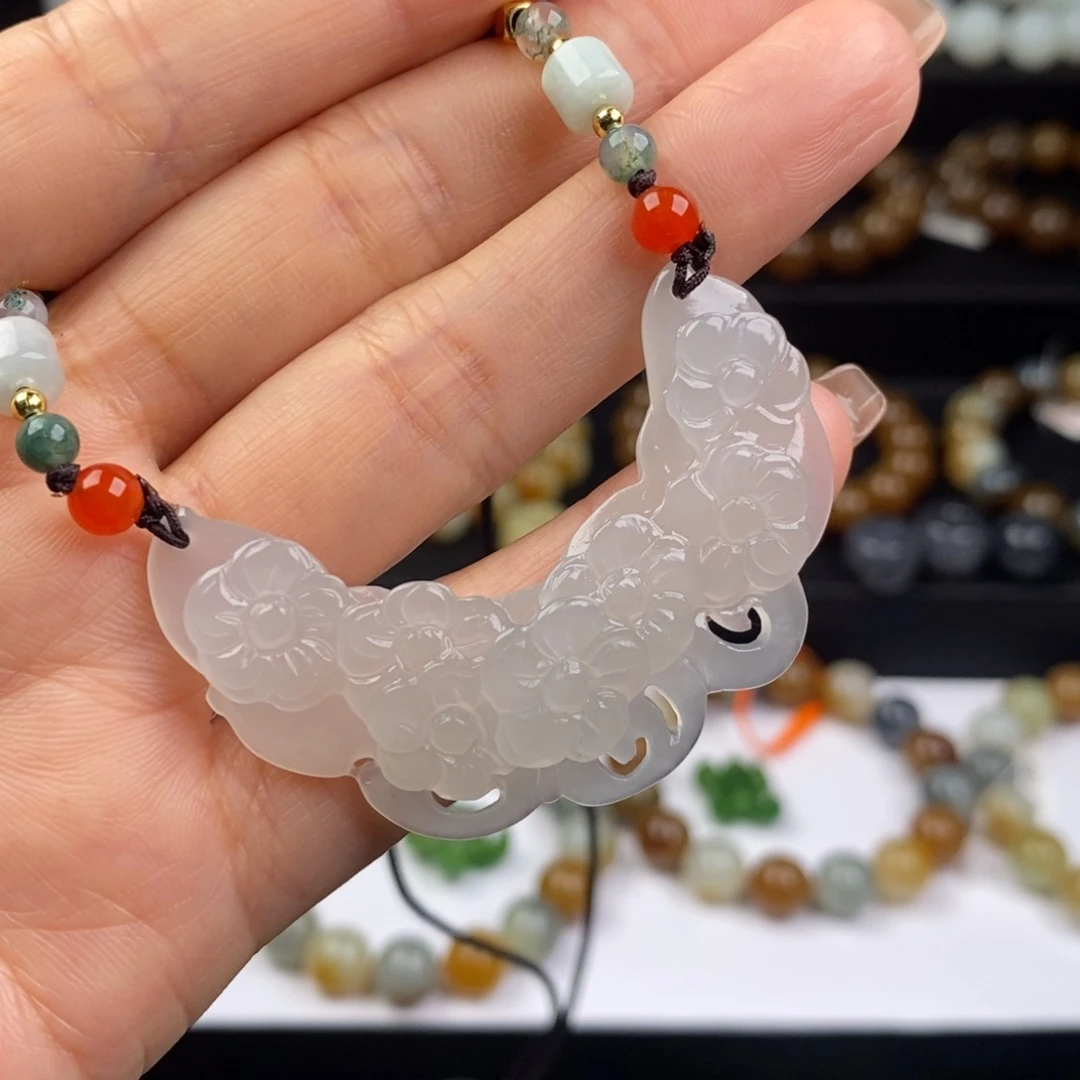 和田玉吊坠未镶嵌千*香