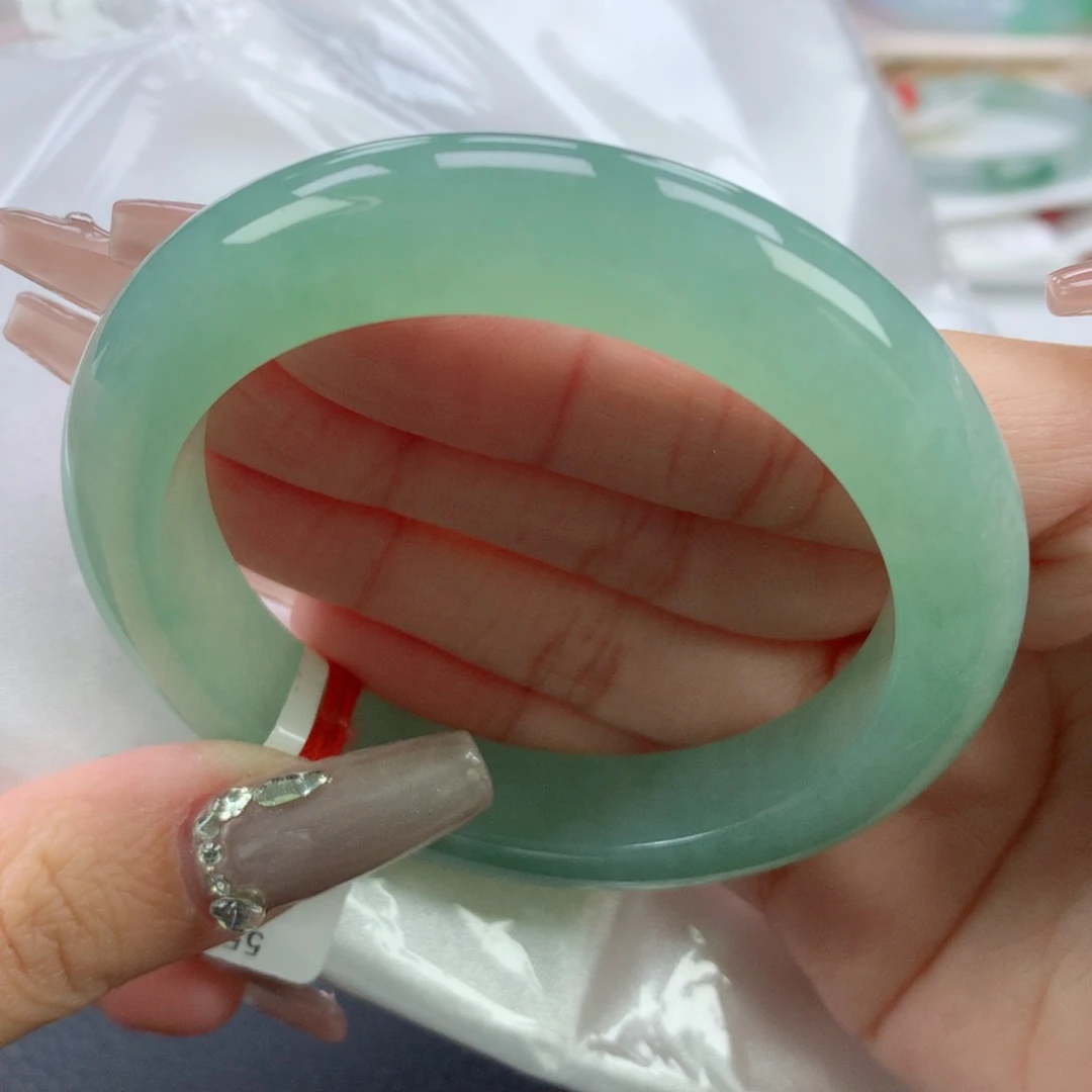 翡翠手镯未镶嵌55正圈满绿强推款