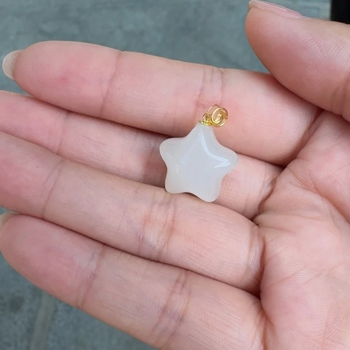 和田玉18K金镶嵌颈饰好大家星星