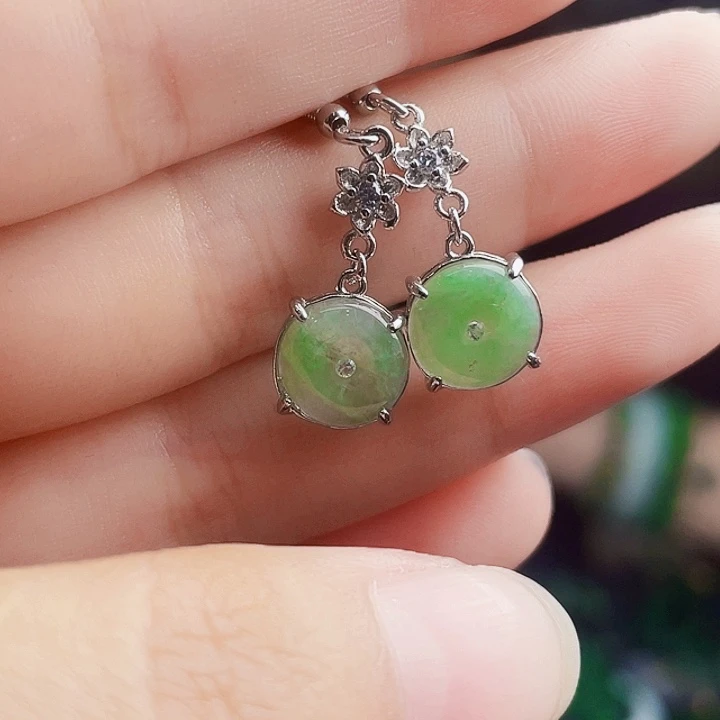 翡翠银S925镶嵌颈饰多样性