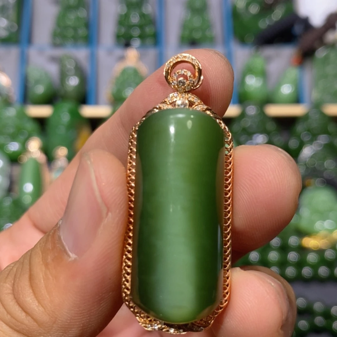 【闪购商品】和田玉吊坠(不含链)18K金镶嵌绿猫眼无事牌