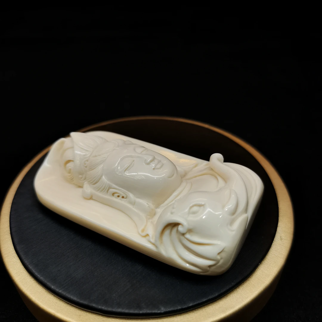 2-67223019 天然猛犸牙～观音牌 尺寸71×42×19mm 55.6克