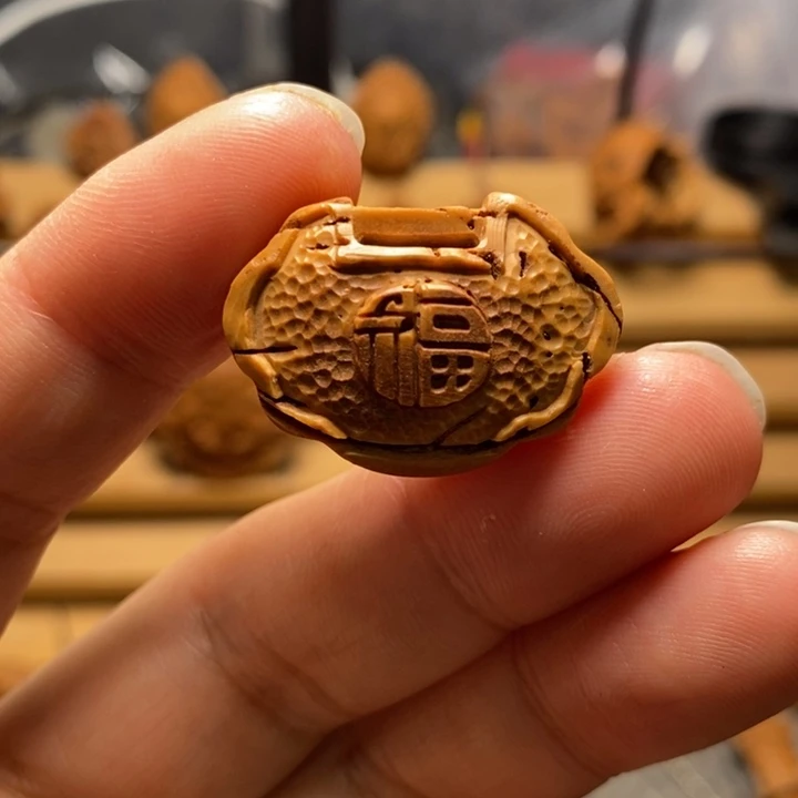 桃核雕刻平安锁单颗