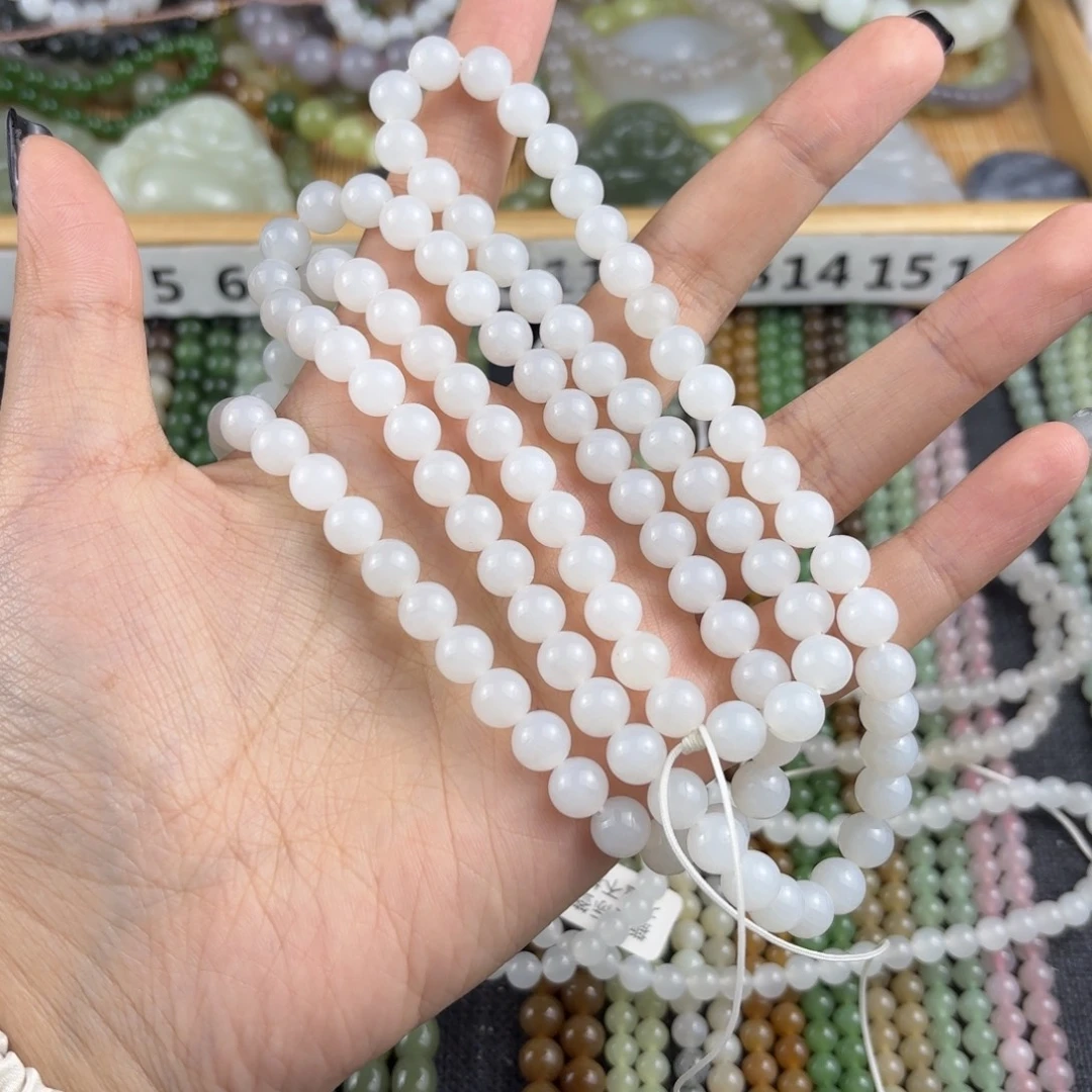 张***敏和田玉未镶嵌颈饰