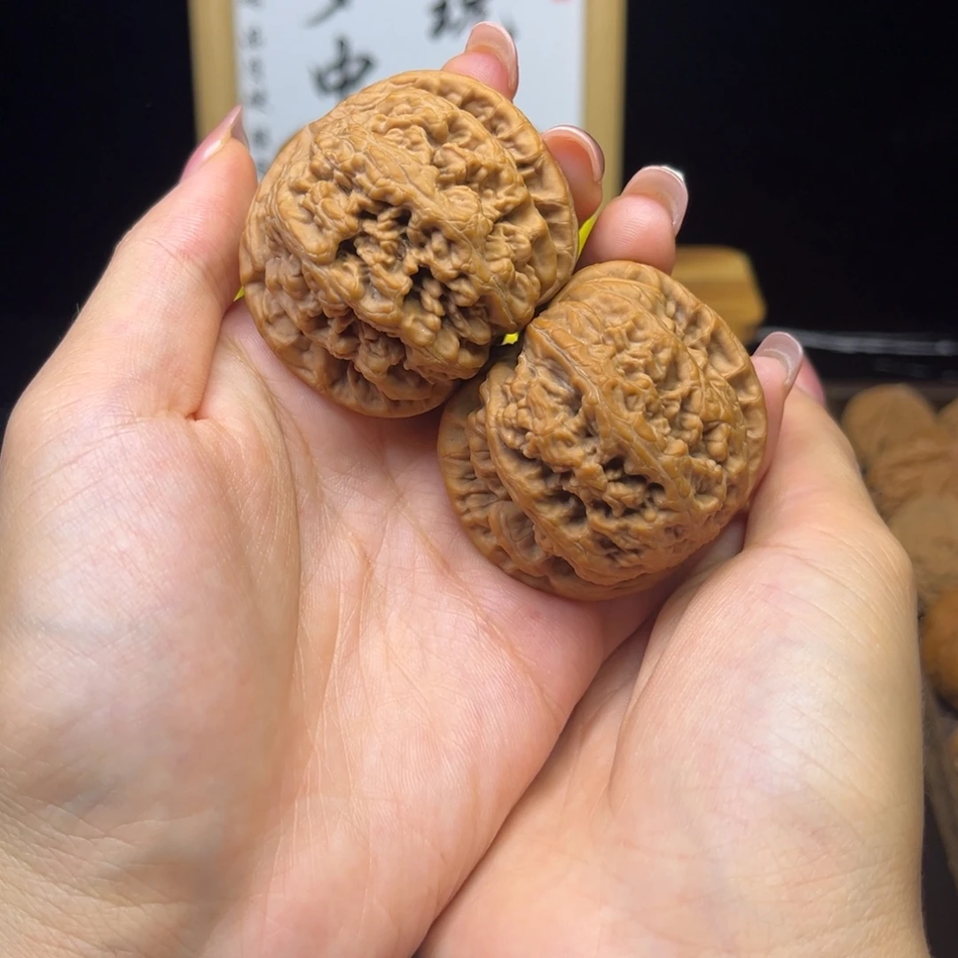 吊坠文玩核桃粗筋48全白茬