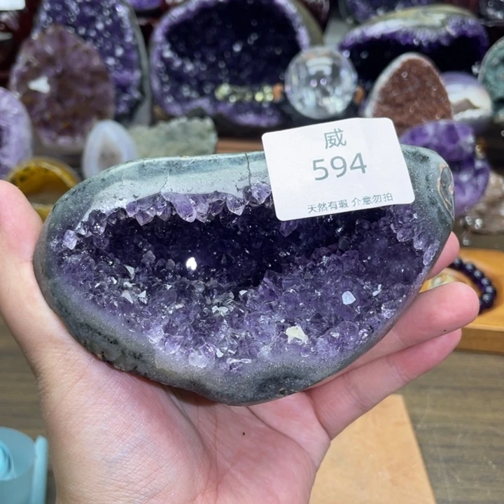 未镶嵌珠宝半成品水晶