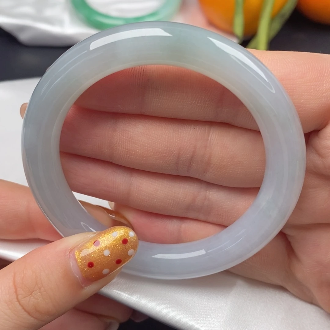 翡翠手镯未镶嵌55圆条