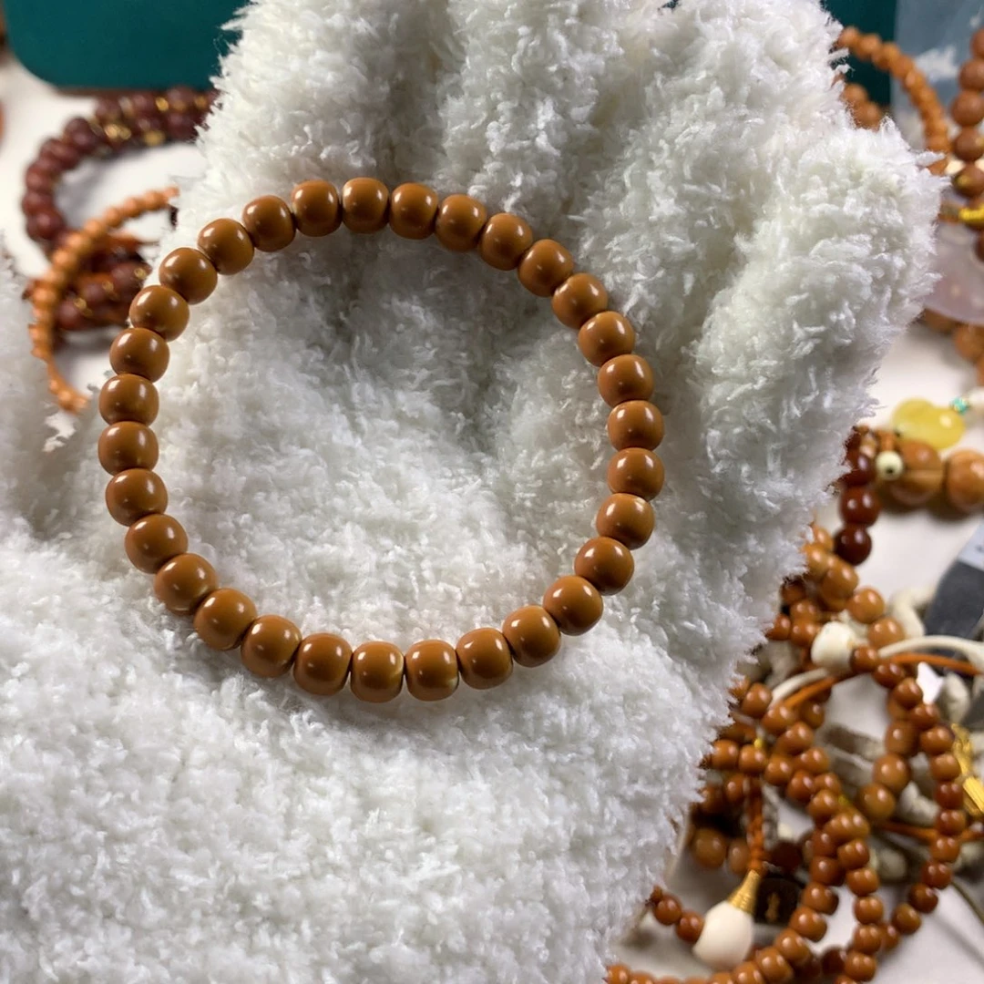 吊坠橄榄核。。。。。。。。。