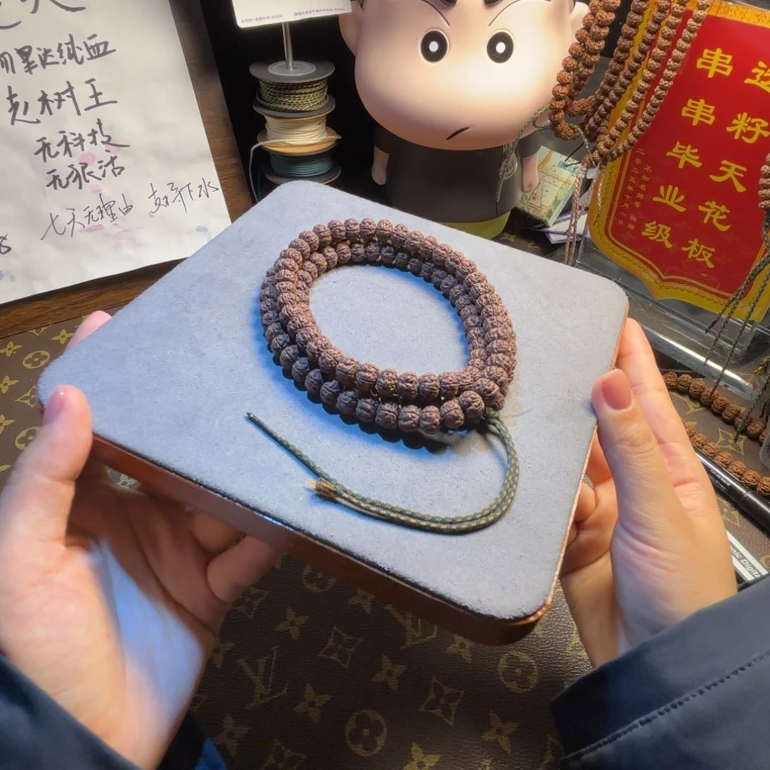 无***逃吊坠金刚菩提纯血老树王9号