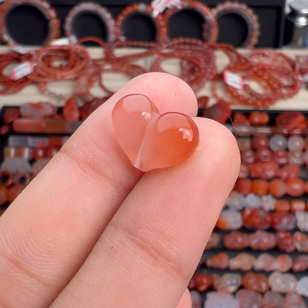 南红玛瑙未镶嵌颈饰屁桃