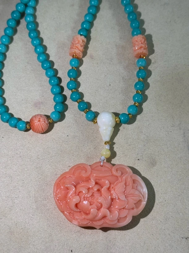 M529号-粉色雕刻吊坠