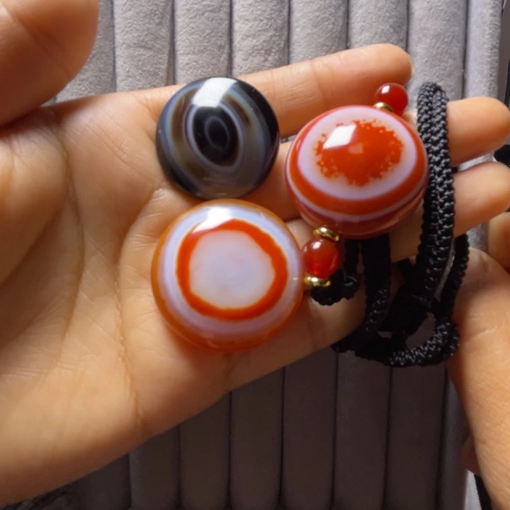 游***蝠玛瑙/玉髓未镶嵌颈饰