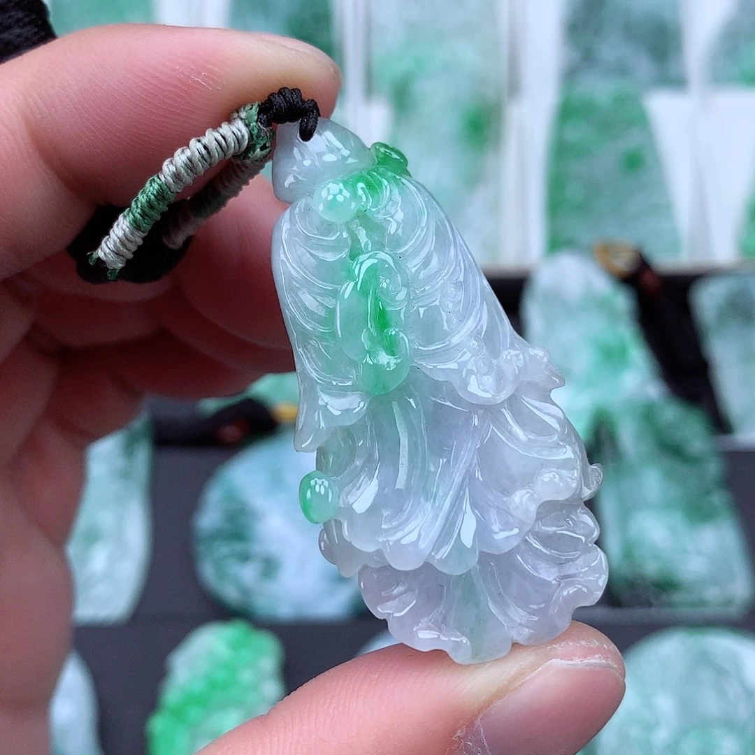 翡翠颈饰未镶嵌翡翠吊坠