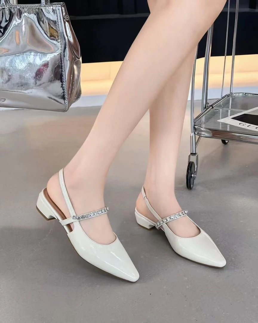 511-121夏季新款时尚潮流通勤尖头粗跟后空女凉鞋