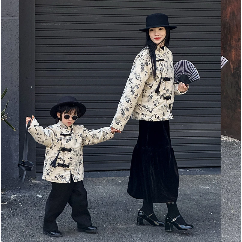 一起玩亲子装母子母女新中式风格盘扣雪尼尔提花外套加棉冬季新款