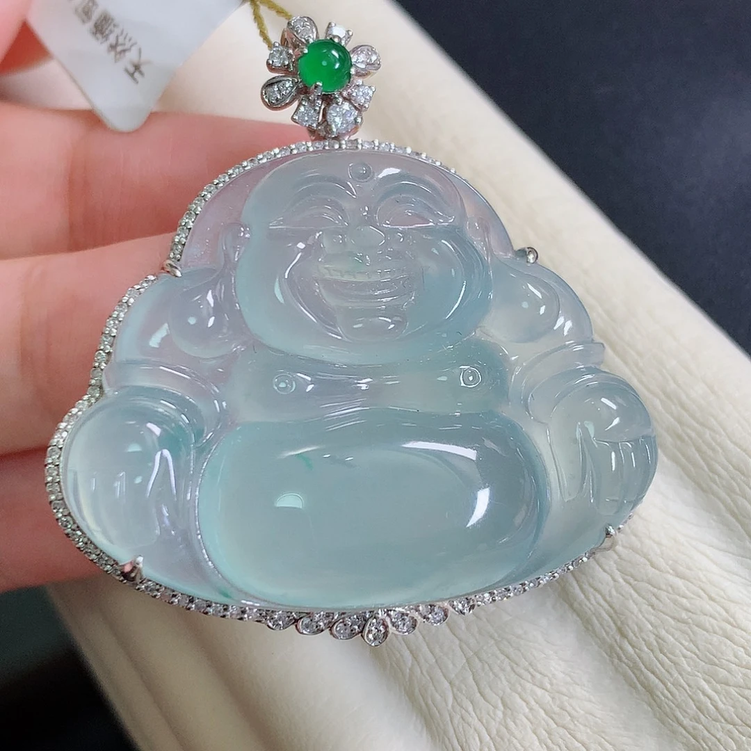 颈饰18K金镶嵌翡翠佛公