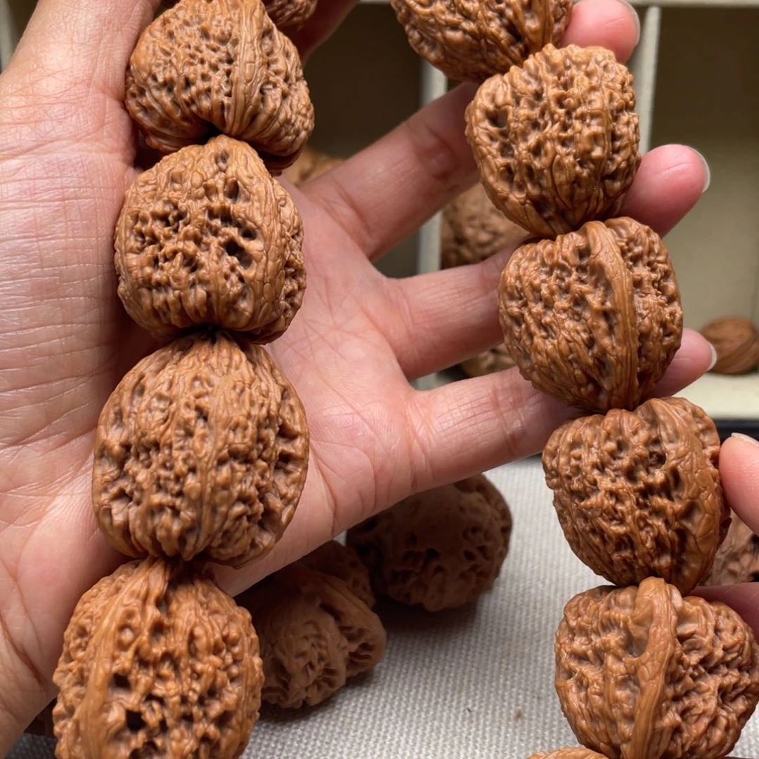 文玩核桃吊坠半**盒手持