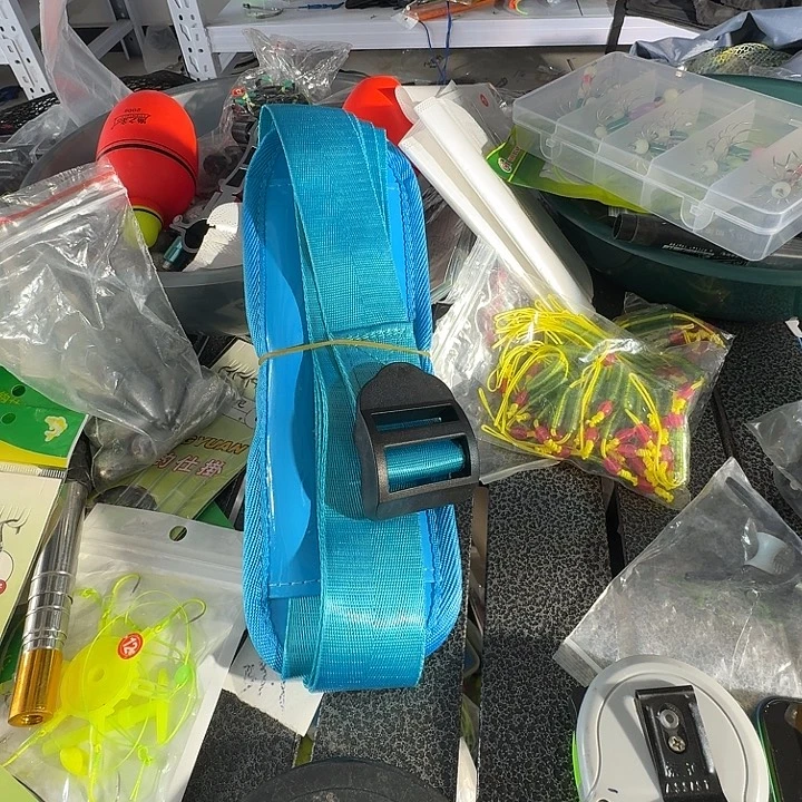 11号钓箱背带不退不换