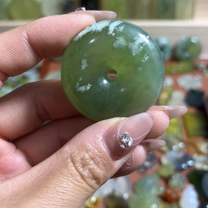 蛇纹石玉合金颈饰