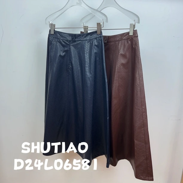 【SHUTIAO】2024秋冬：新款小众设计款裙子D24L06581