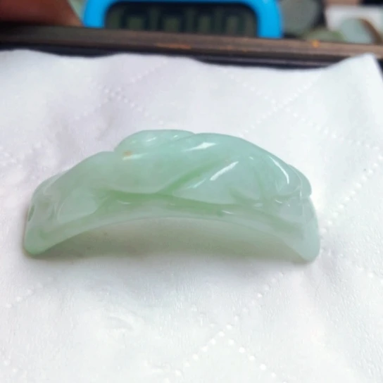 翡翠颈饰未镶嵌天****远吊坠