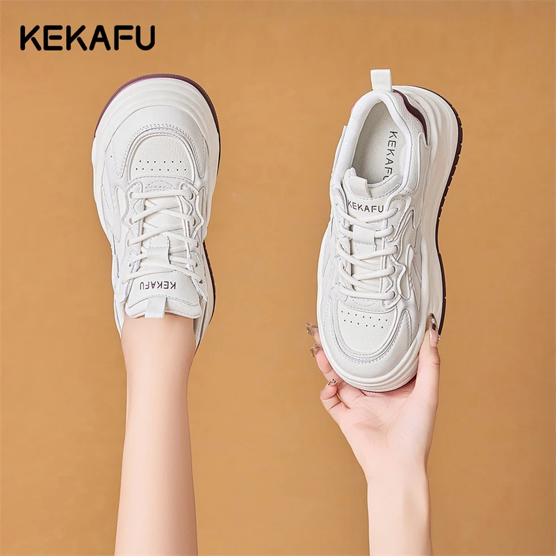 珂卡芙白色板鞋女春秋2025新款厚底增高鞋子小白鞋软底休闲运动鞋