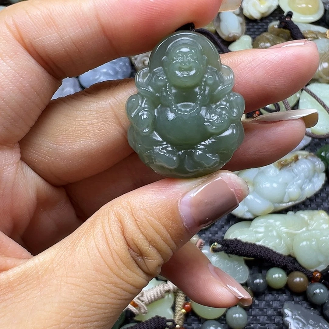 和田玉未镶嵌颈饰卡31.5