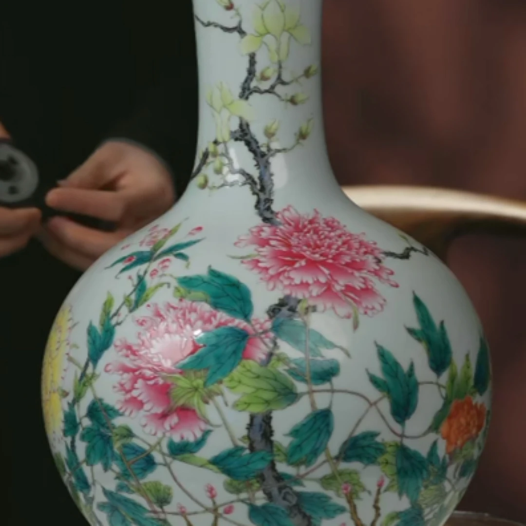 M粉彩牡丹花卉天球瓶