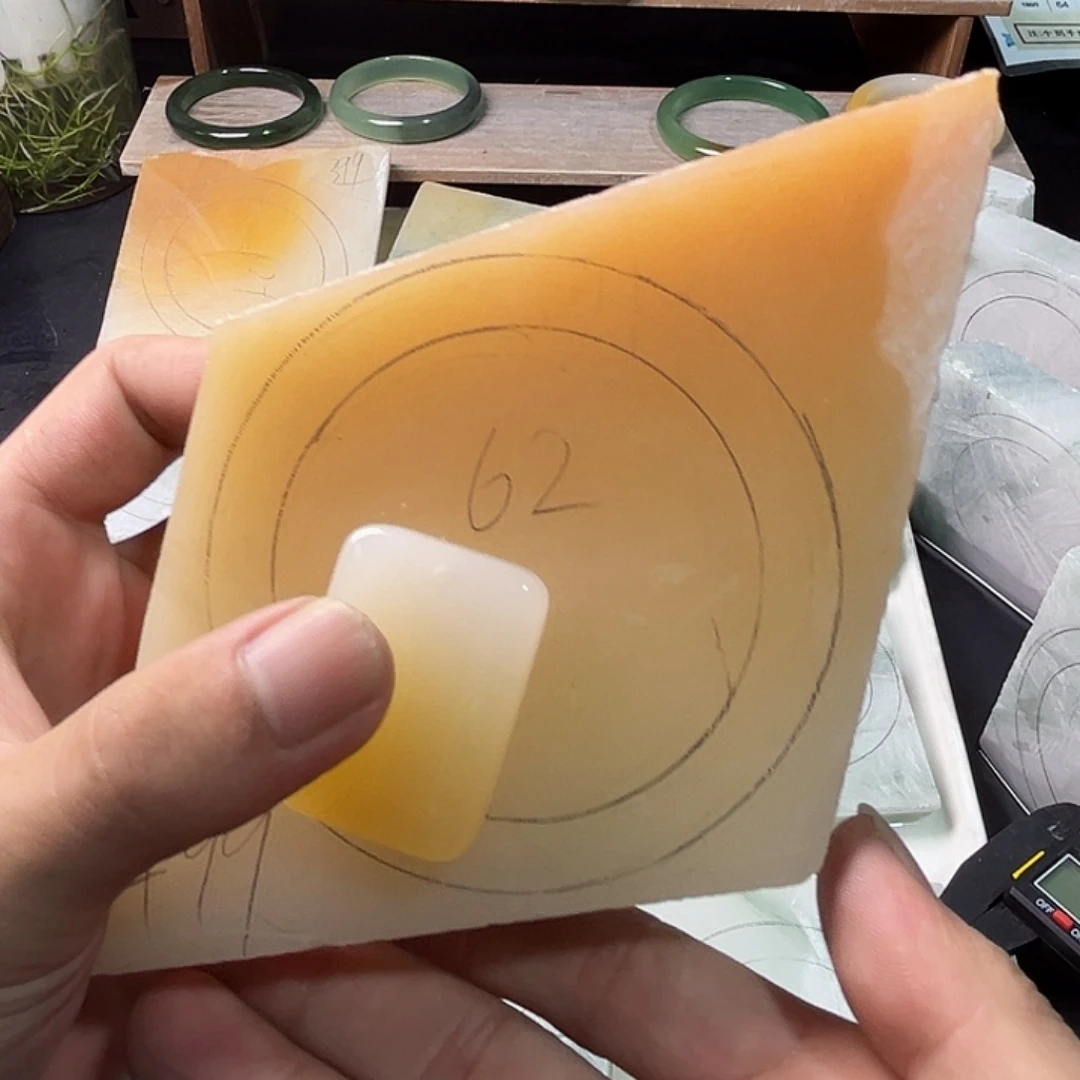 凡***满定制石英质玉（非洲翠）