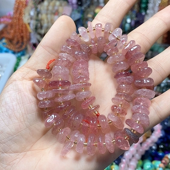 未镶嵌玛瑙/玉髓珠宝半成品天然草莓晶一条