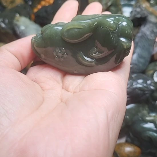 岫岩河磨玉（透闪石质玉）未镶嵌挂件