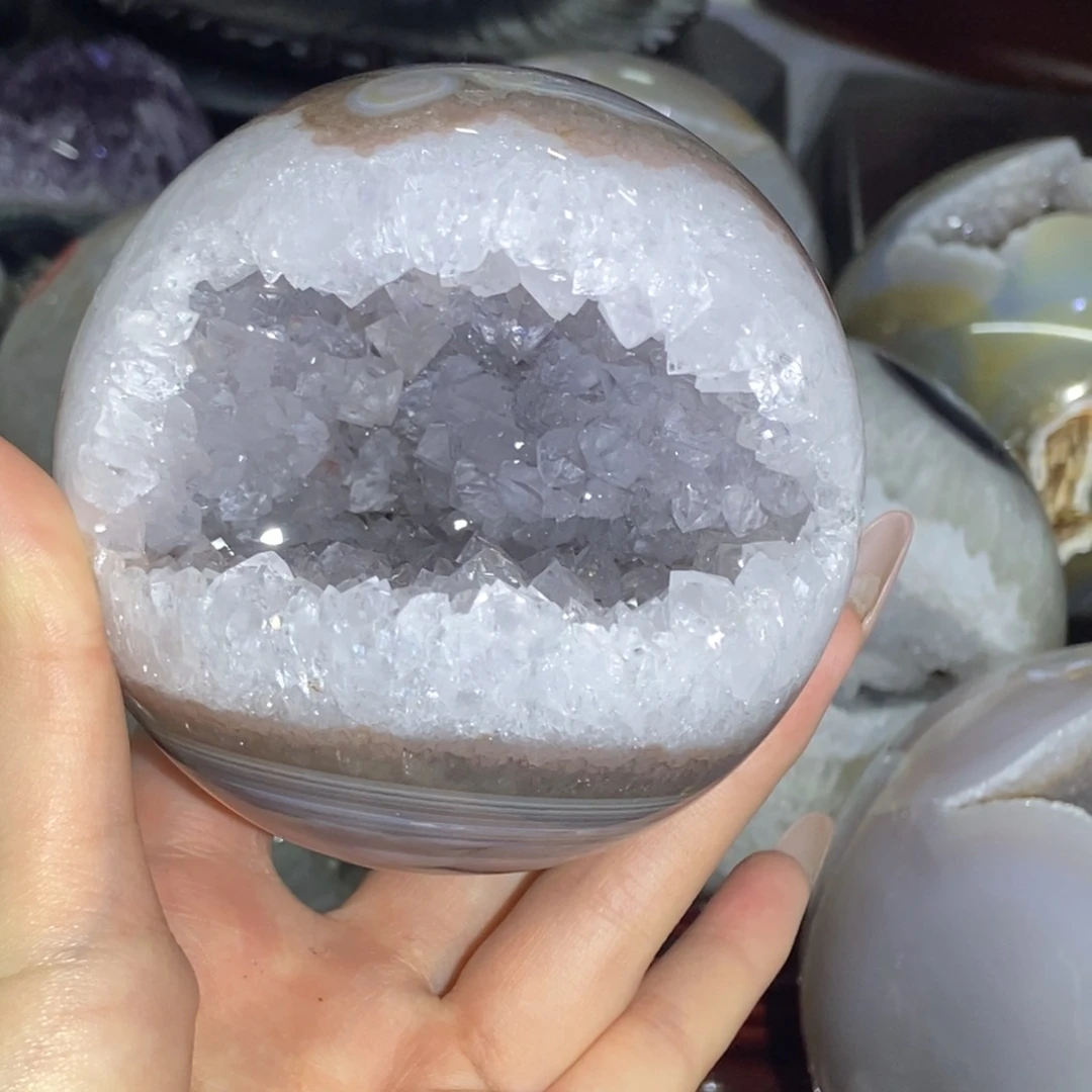 紫晶未镶嵌大型摆件（非配饰）涵涵