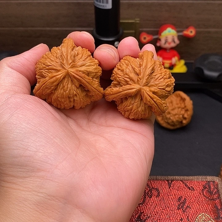 沉***气把件文玩核桃白奔