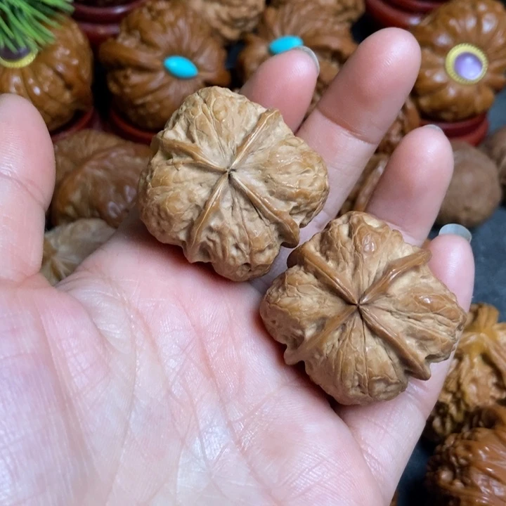 把件文玩核桃四棱