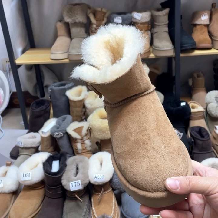 37码灰色薄底一粒扣一双