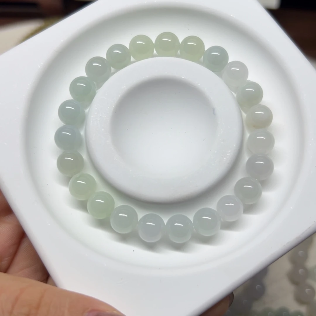 定制翡翠未镶嵌卡八