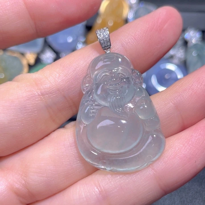 颈饰18K金镶嵌翡翠翡翠