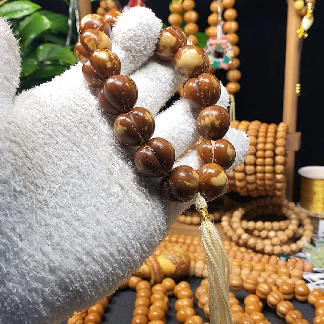 ****️吊坠猴头核桃鼠屁桃