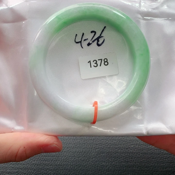 翡翠手镯未镶嵌天然翡翠手镯