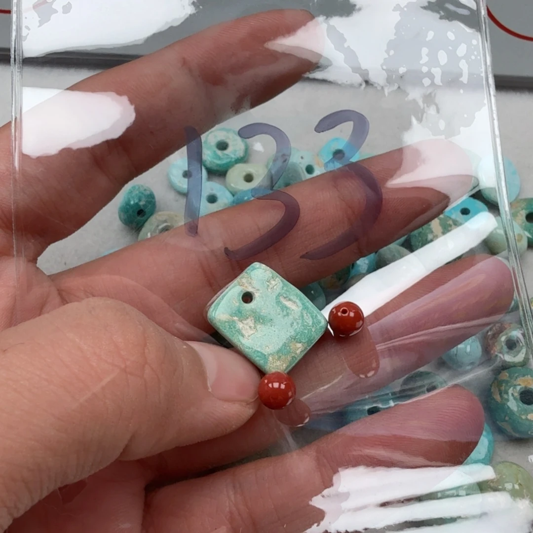 南红玛瑙未镶嵌珠宝奇石