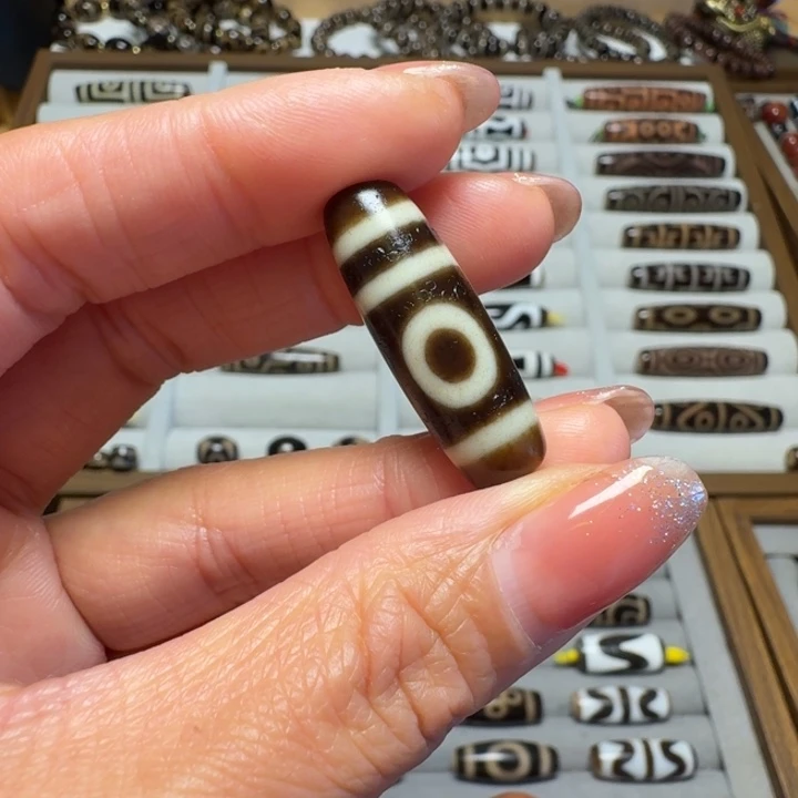 符***姐玛瑙/玉髓未镶嵌颈饰