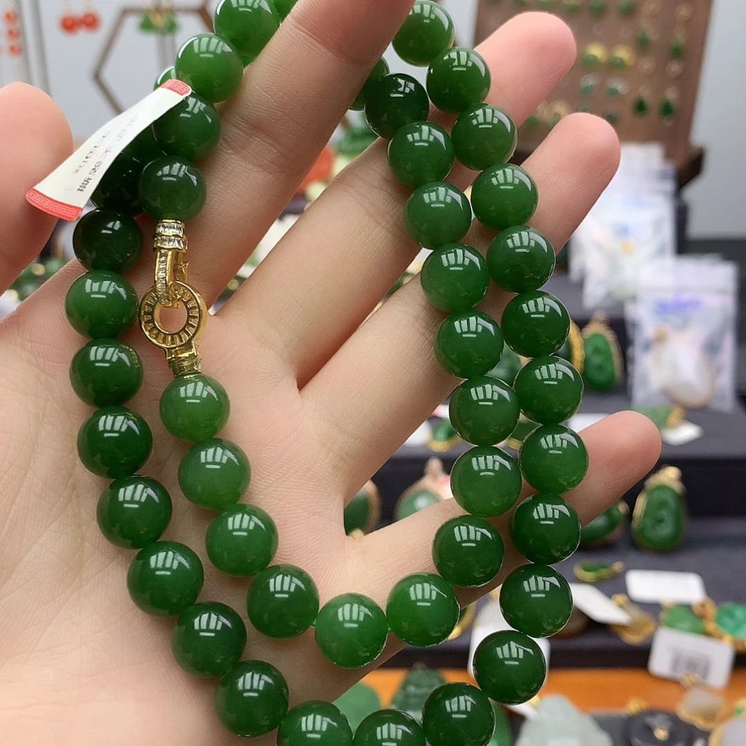 和田玉（碧玉）未镶嵌颈饰