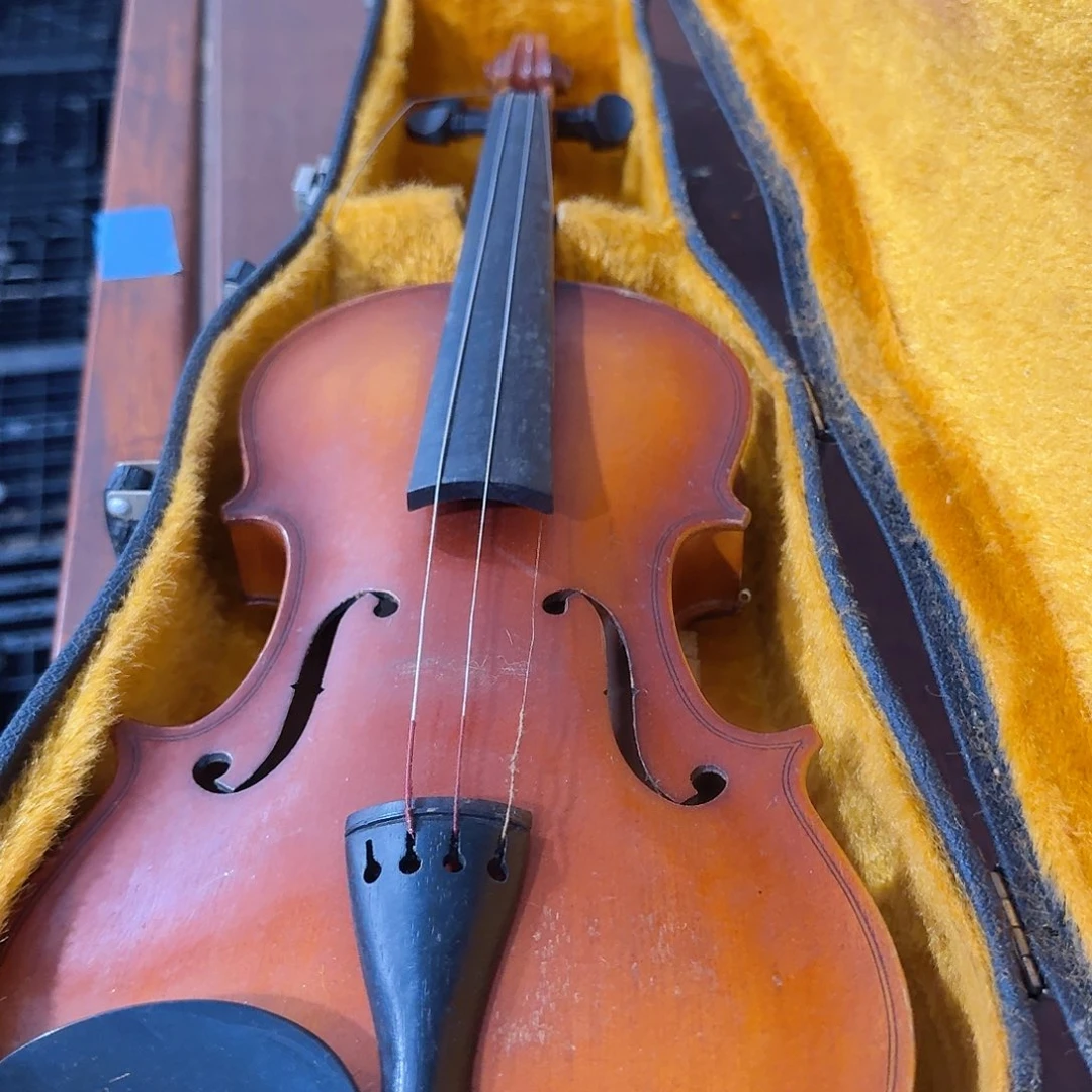 熊***君未拆封中古商品，瑕疵品，不保好坏。951