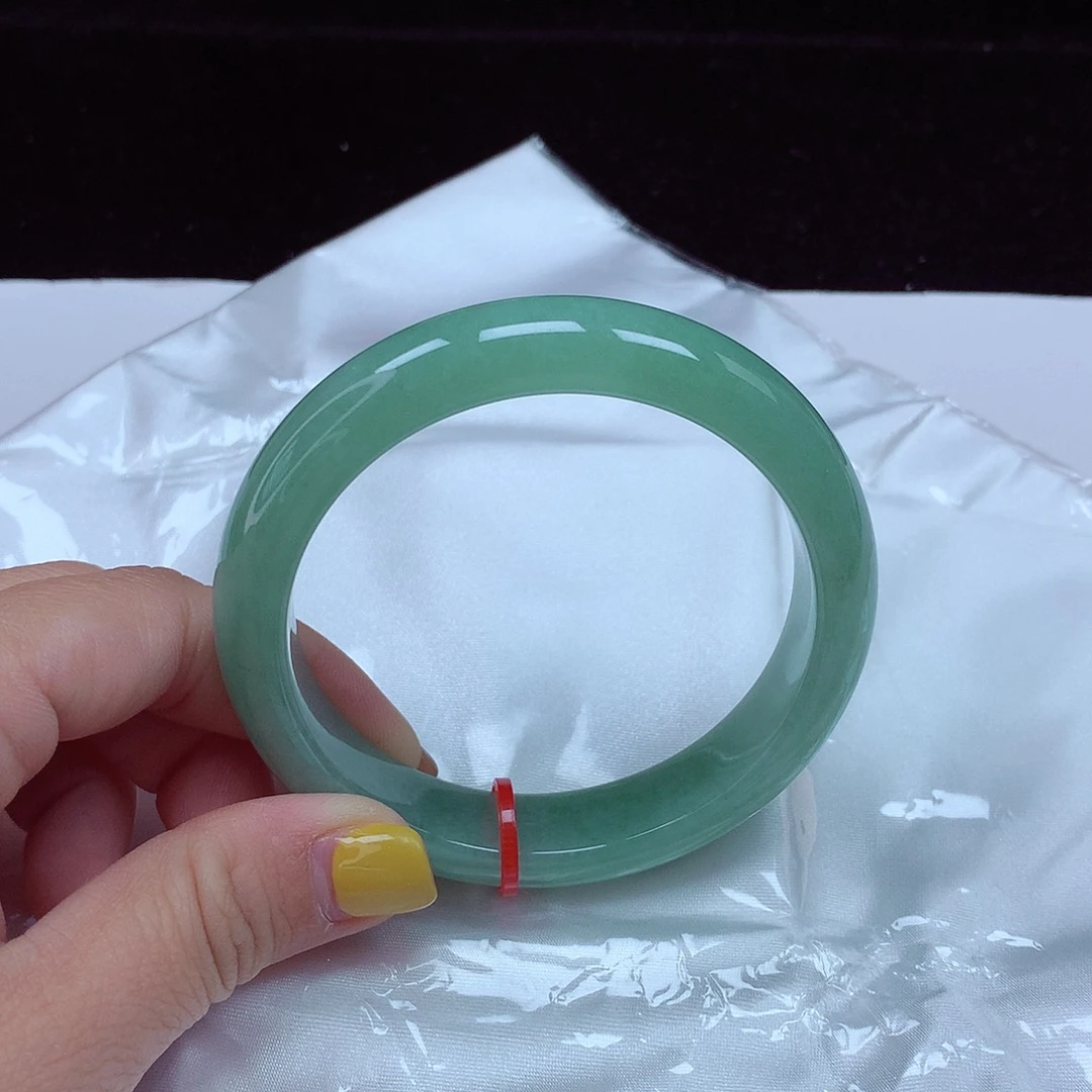 翡翠未镶嵌手镯圈口59