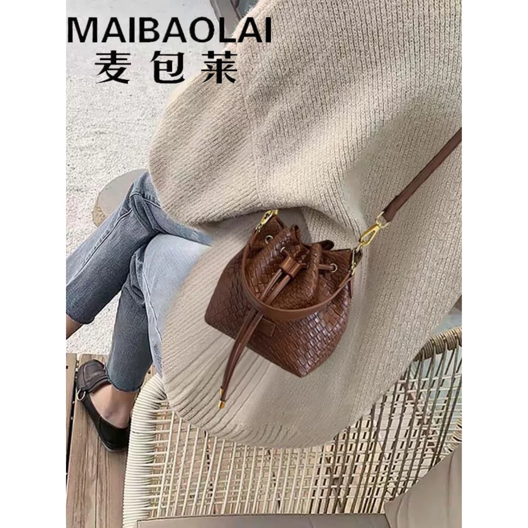 麦包莱小包包女2025新款潮小众设计单肩斜挎包流行洋气手提水桶包