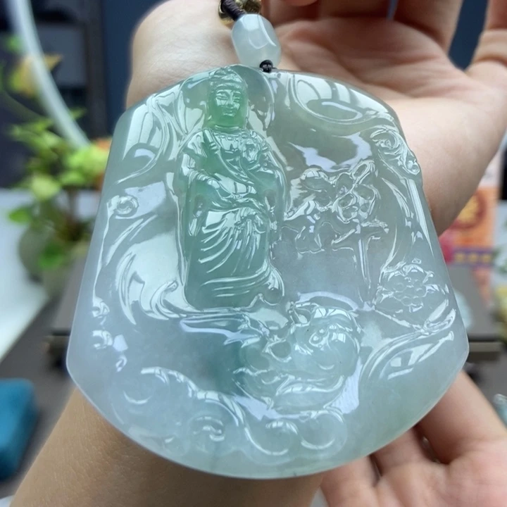 翡翠未镶嵌颈饰吊坠