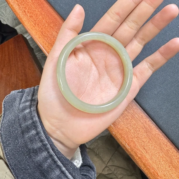 和田玉清水手镯56